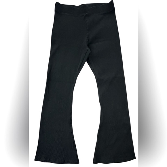 PINK VS | Stretch Cotton Ribbed Flare Legging in Pure Black| Size L Short | NWOT - Picture 4 of 8